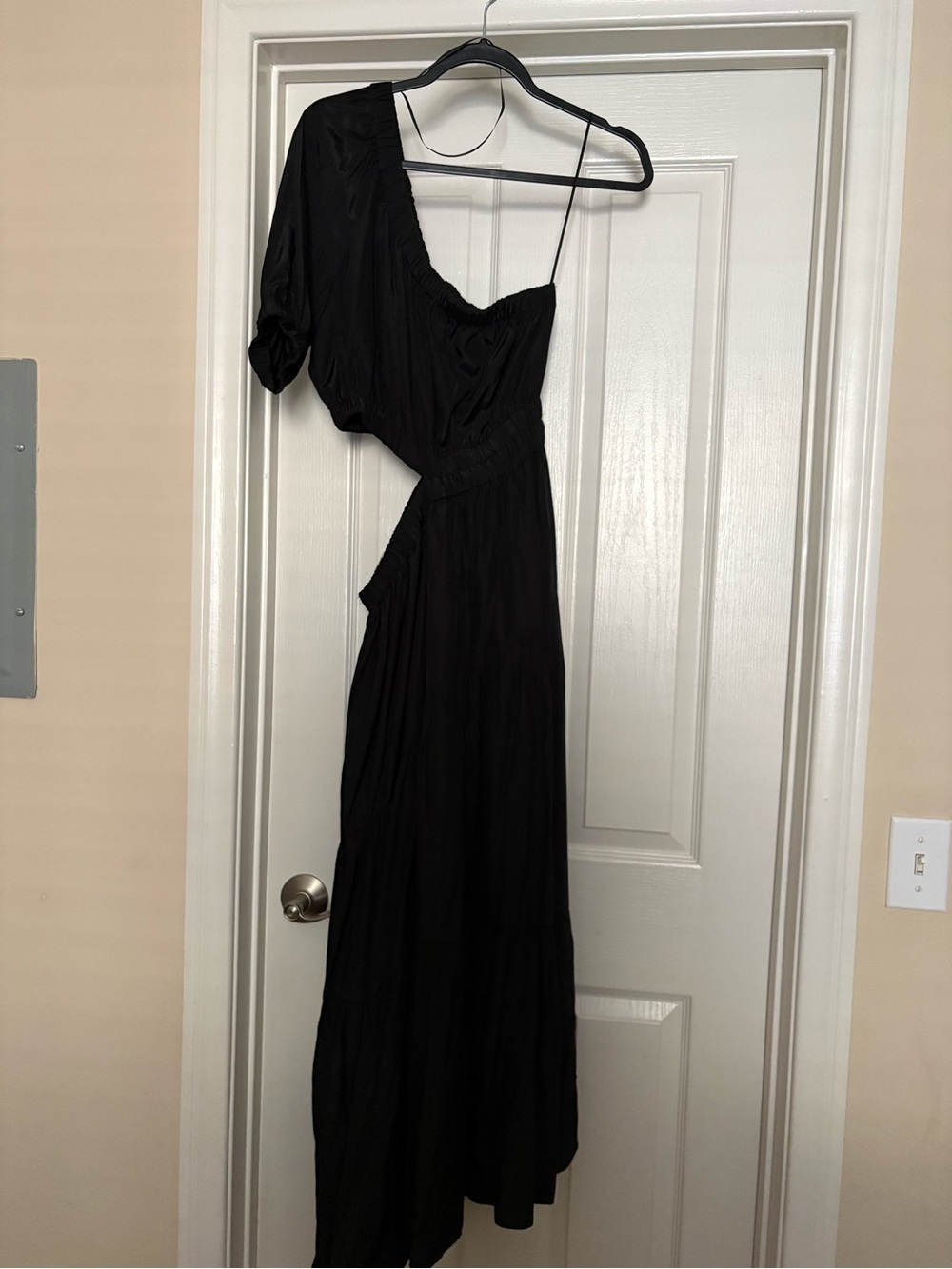 Moon River Black One-Shoulder Maxi Dress